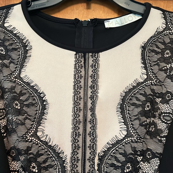 Women's Malloy Short Sleeve Sheath Dress with Lace Bodice Detail - Picture 4 of 11